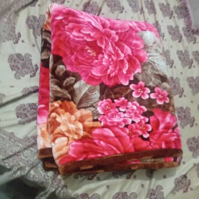 New blanket for winter discount on call har colour or size majood ha