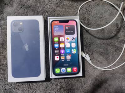 Apple iPhone 13