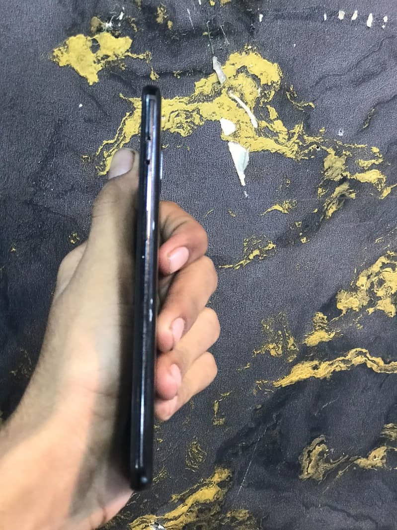 One Plus 6T 3