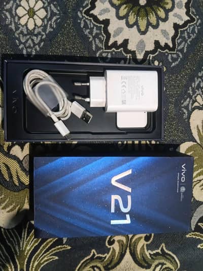 Vivo V21