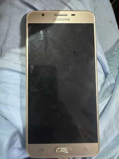 Samsung Galaxy J7
