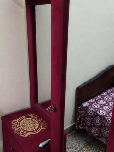 two sides mirror dresser