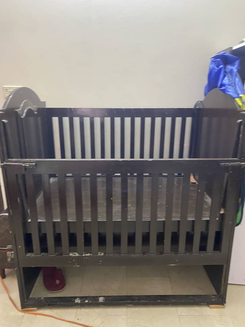 Baby cot 0