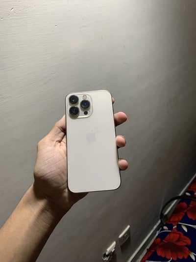 Apple iPhone 13 Pro