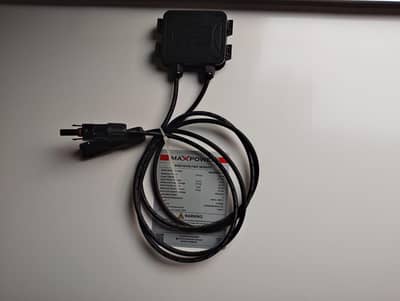 Solor Plate 200 Watt. Untuch with box