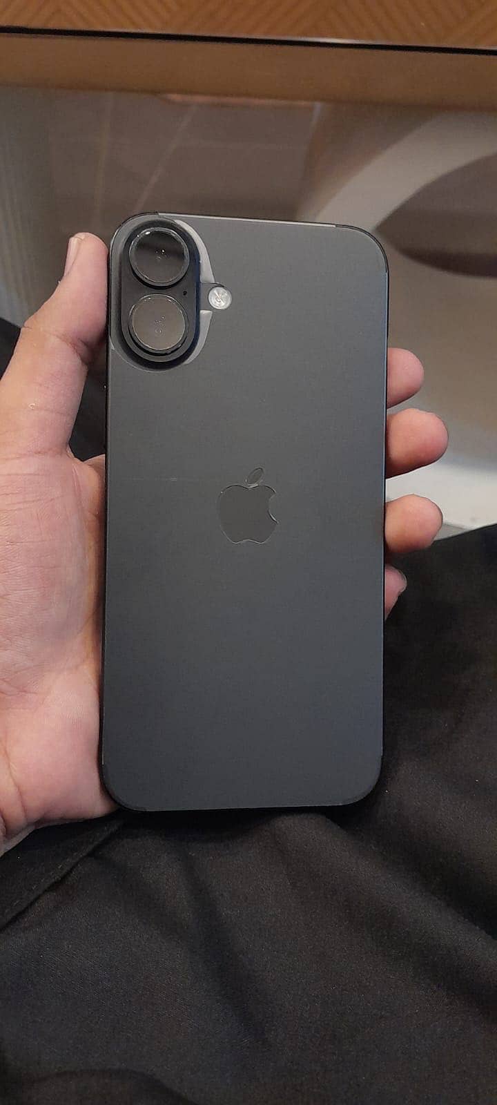 Iphone 16plus 5