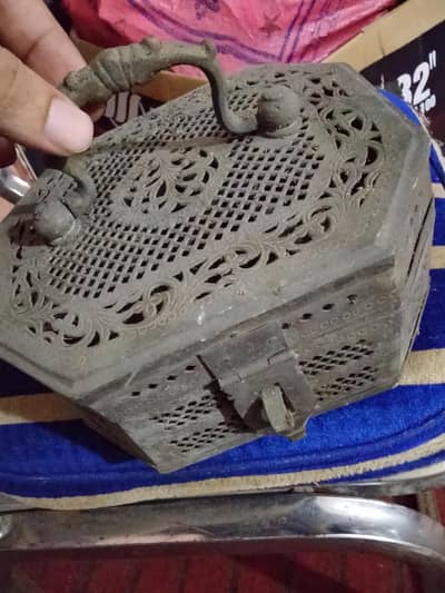 old brass jawlry box