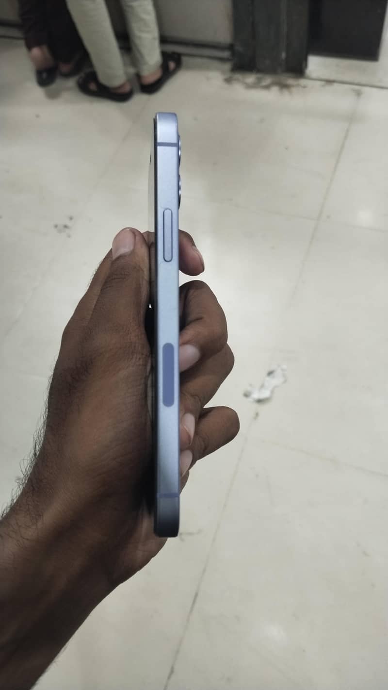 Apple iPhone 12 1