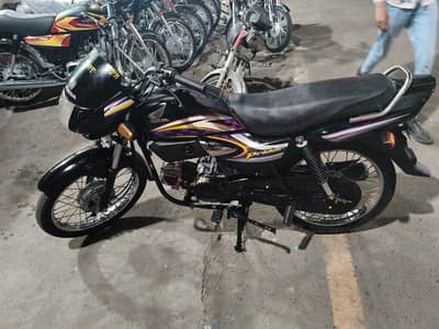 Honda pridor 100 cc model 2016 0/3////3//9//4//0/8//0//8//8//8/