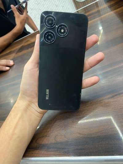 Villaon V40s 4 gb ram 64 gb memory