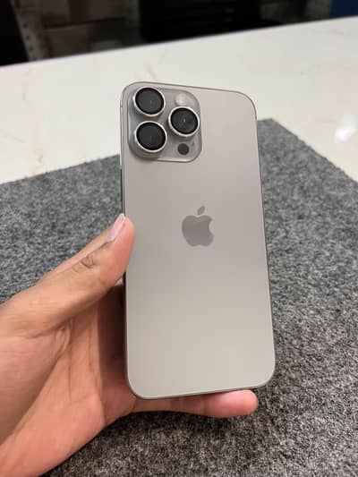 Apple iPhone 15 Pro Max factory unclock