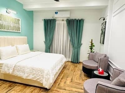 Daily basis, Weekly basis One Bedroom fully furnished luxury apartments available for rent Bahria Town Phase 1 project in Bahria Heights 1 Or Phase 4 Or Phase 7 Luxury Apt Available