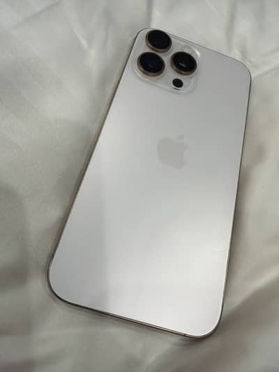 iPhone 16 Pro Max