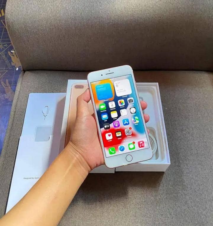 Apple iPhone 7 Plus 1