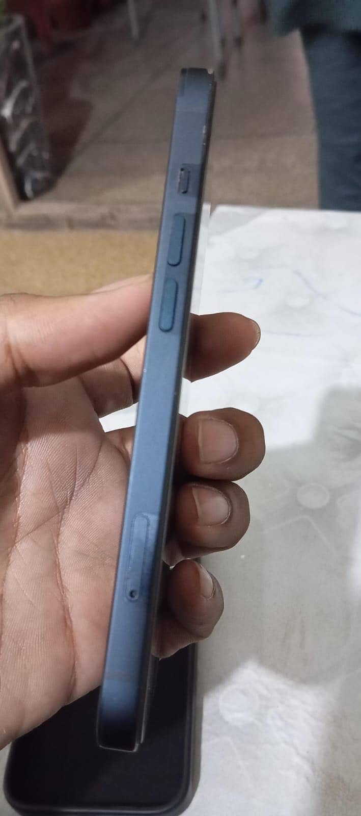 Apple iPhone 13 4
