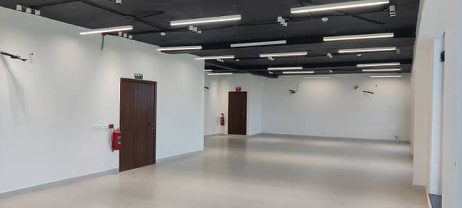 9 Marla Brand New Plaza With Lift