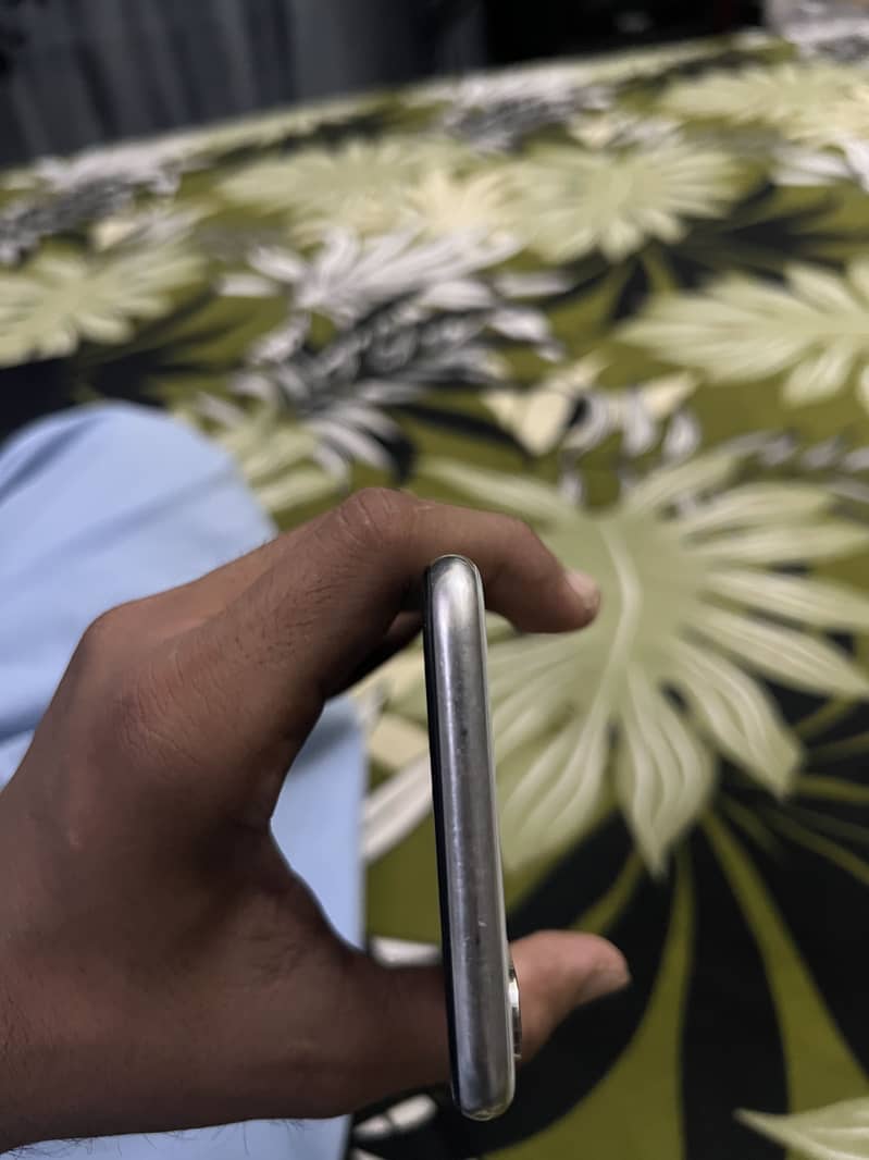 Apple iPhone X 2