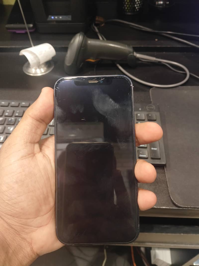 Apple iPhone 12 5