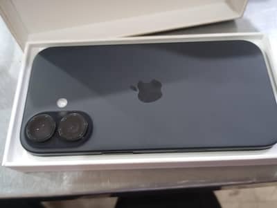 Apple iPhone 16