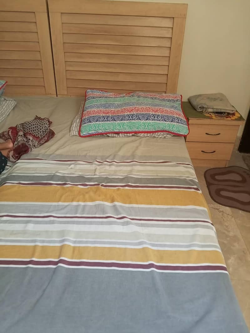 Bed with wardrobe 1