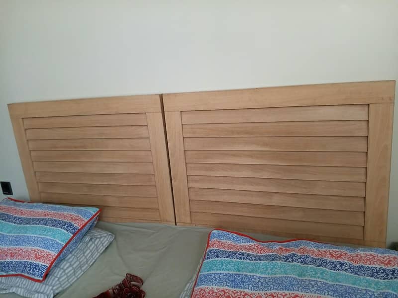 Bed with wardrobe 3