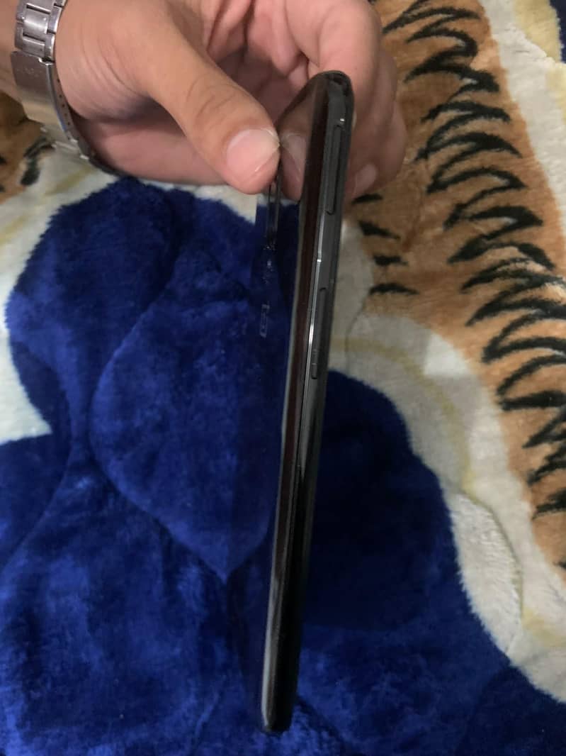 One Plus 6T 5