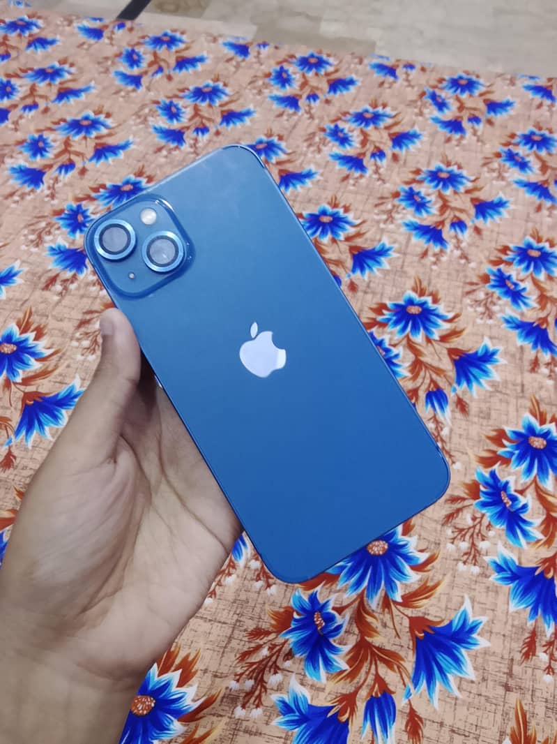 Apple iPhone 13 1
