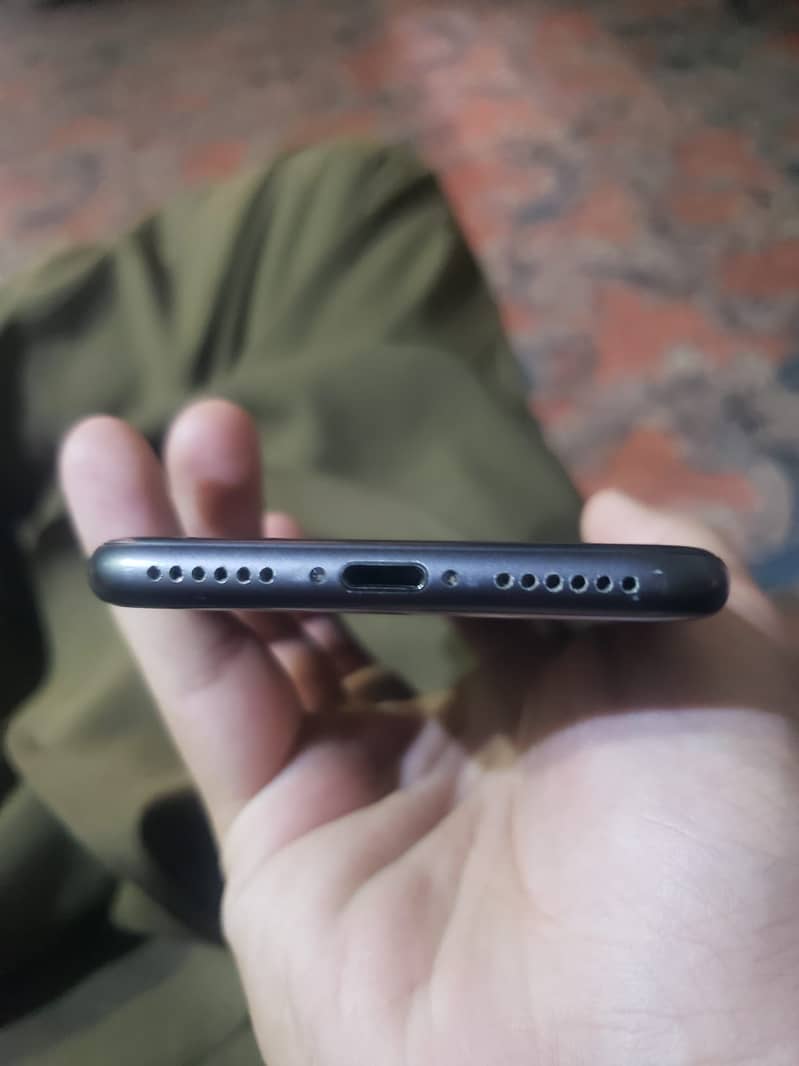 Apple iPhone 8 2