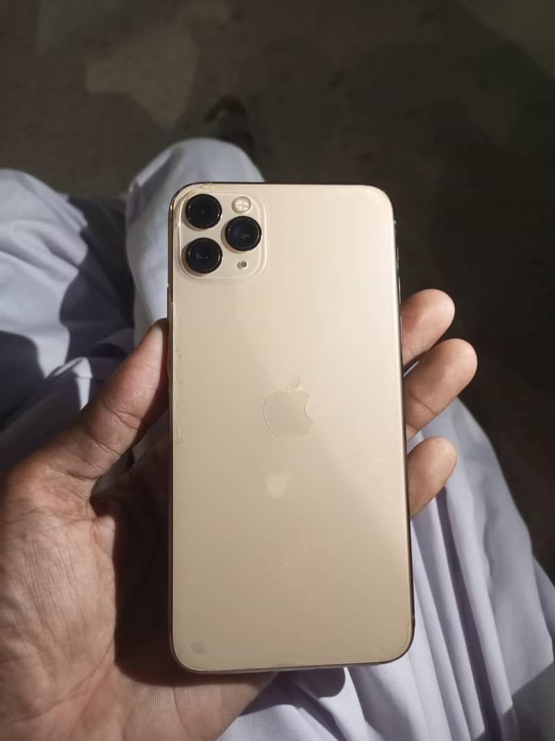 Apple iPhone 11 Pro Max 2