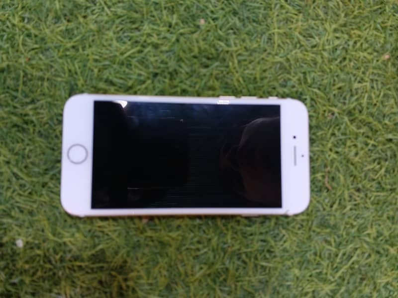 Apple iPhone 7 2