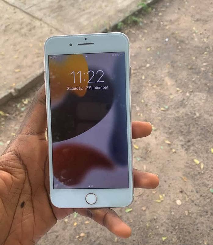 Apple iPhone 7 Plus 1