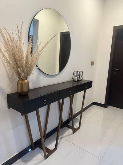 console 3 drawers