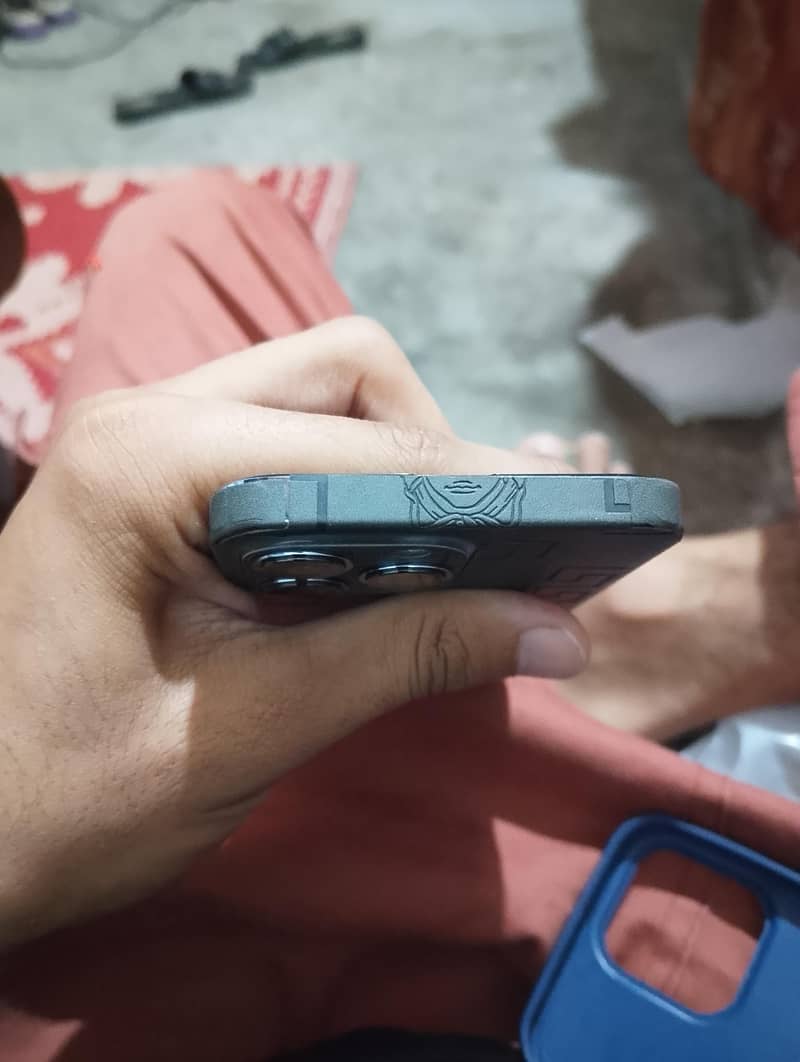 Apple iPhone 13pro 2