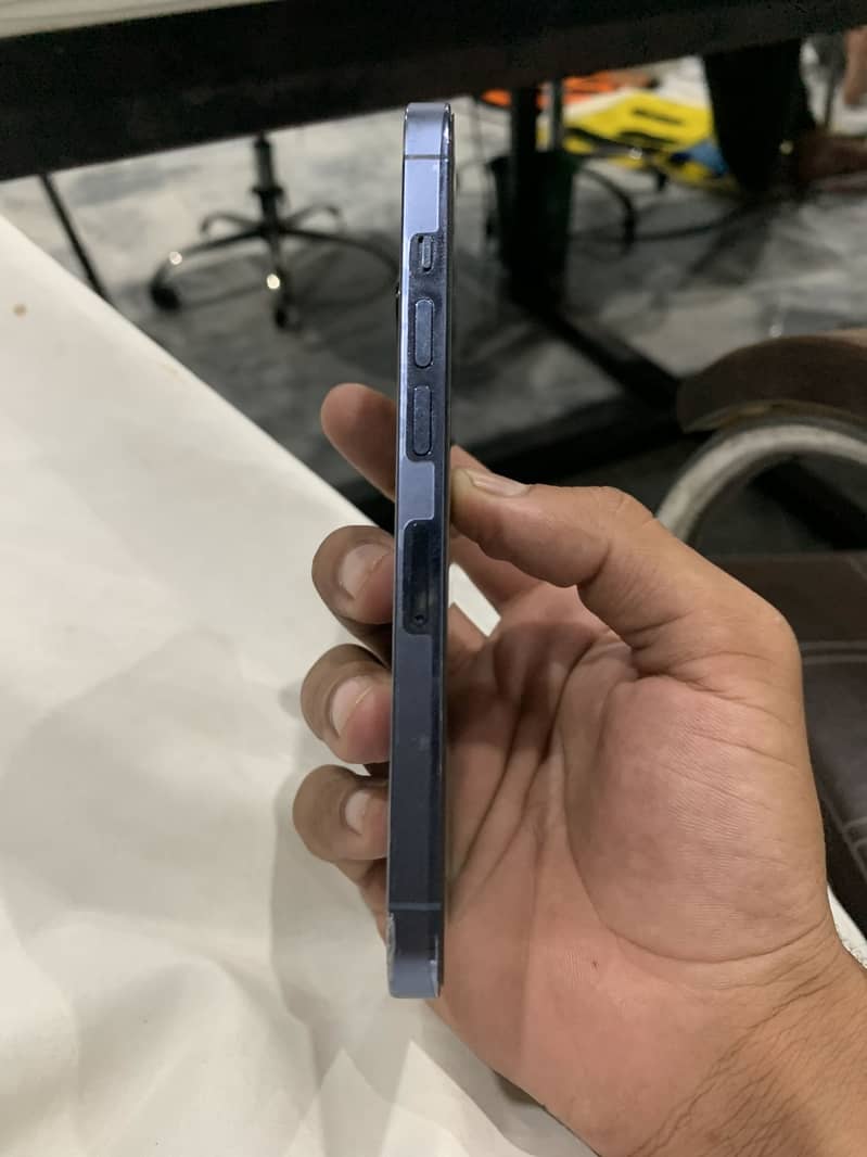 Apple iPhone 13 Pro 3