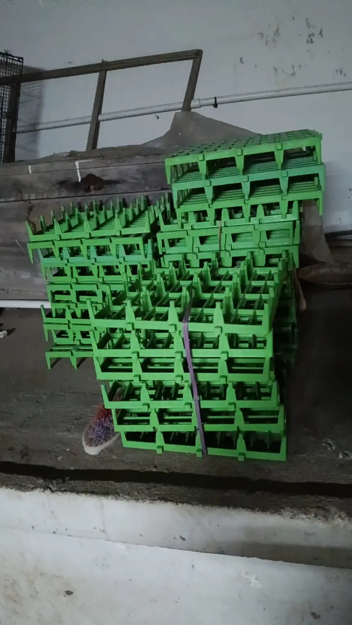Plastic (poly-propalane) pallets for goats , rabbits and other pets — photo 3