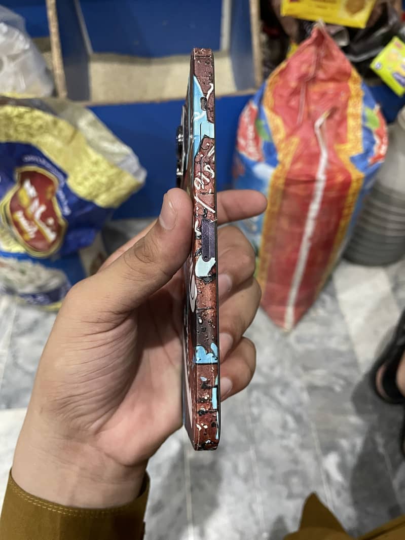 Apple iPhone 14 Pro Max 1