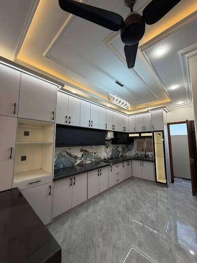 2 bed dd 1st floor west open kda lease portion available for sale in nazimabad No2