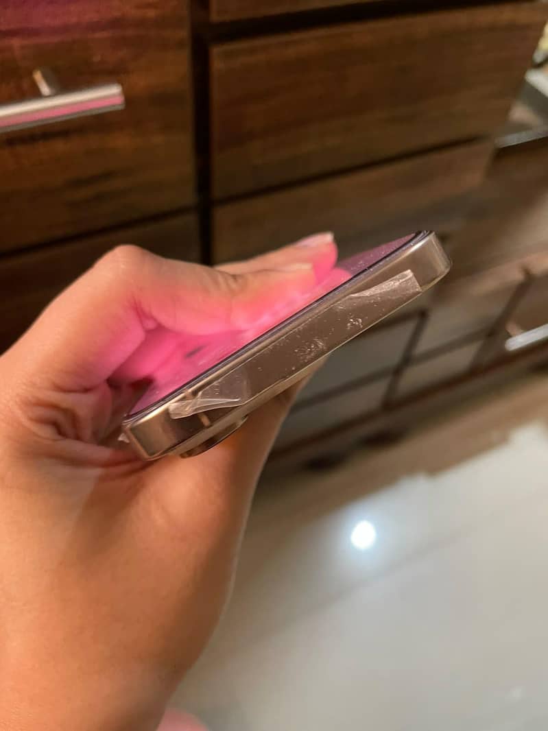 Apple iPhone 16 Pro 5