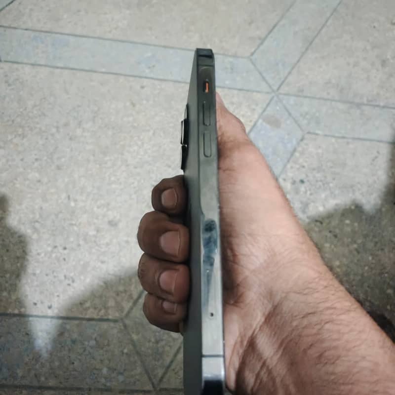 Apple iPhone 12 Pro 0