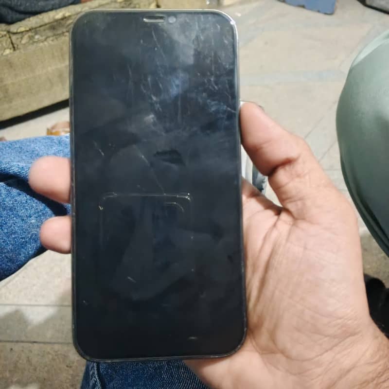 Apple iPhone 12 Pro 3