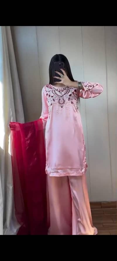 3 pice suit hai ready to wear