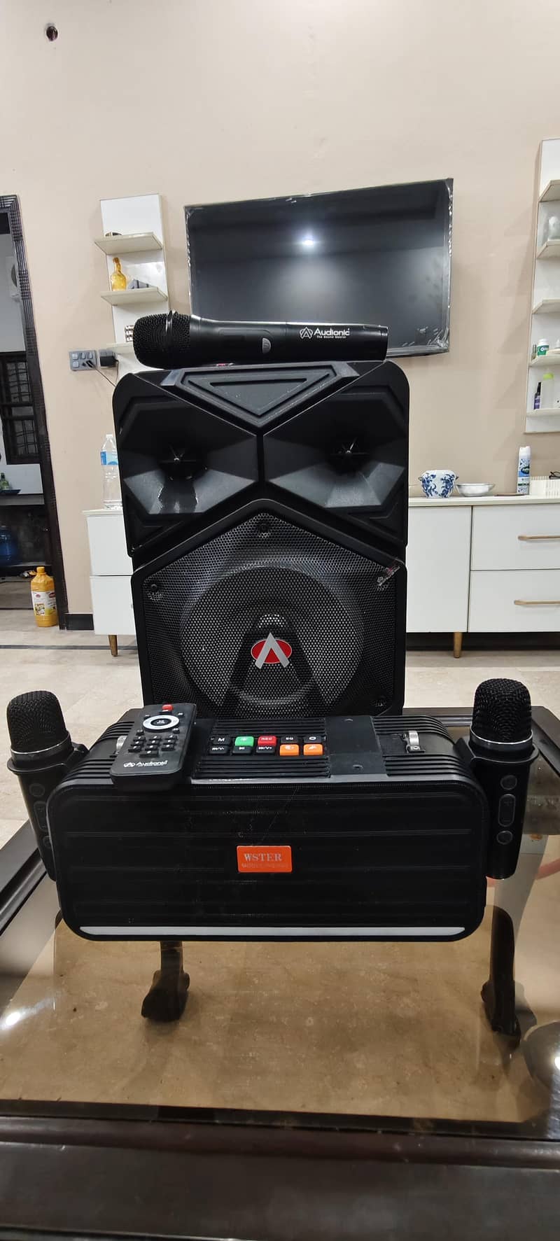 speakers 0