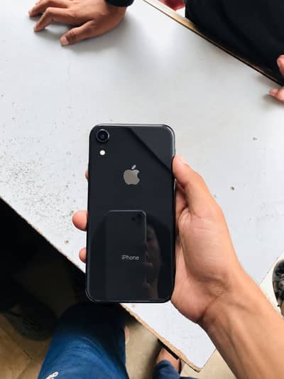 Apple iPhone xr