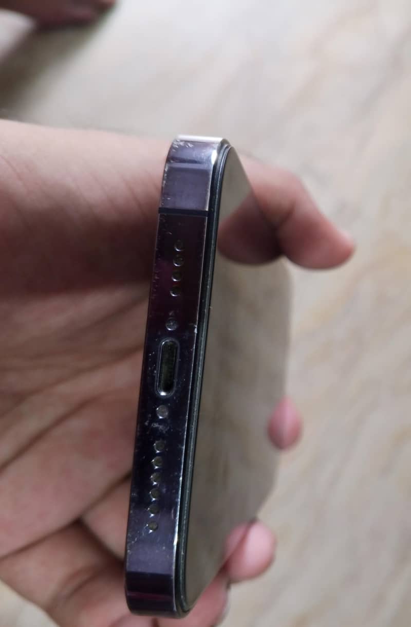 Apple iPhone 14 Pro Max 2