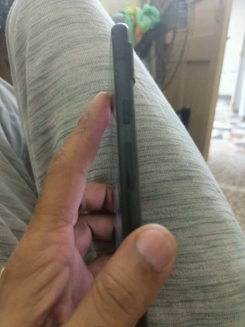 Google Pixel 6a 4