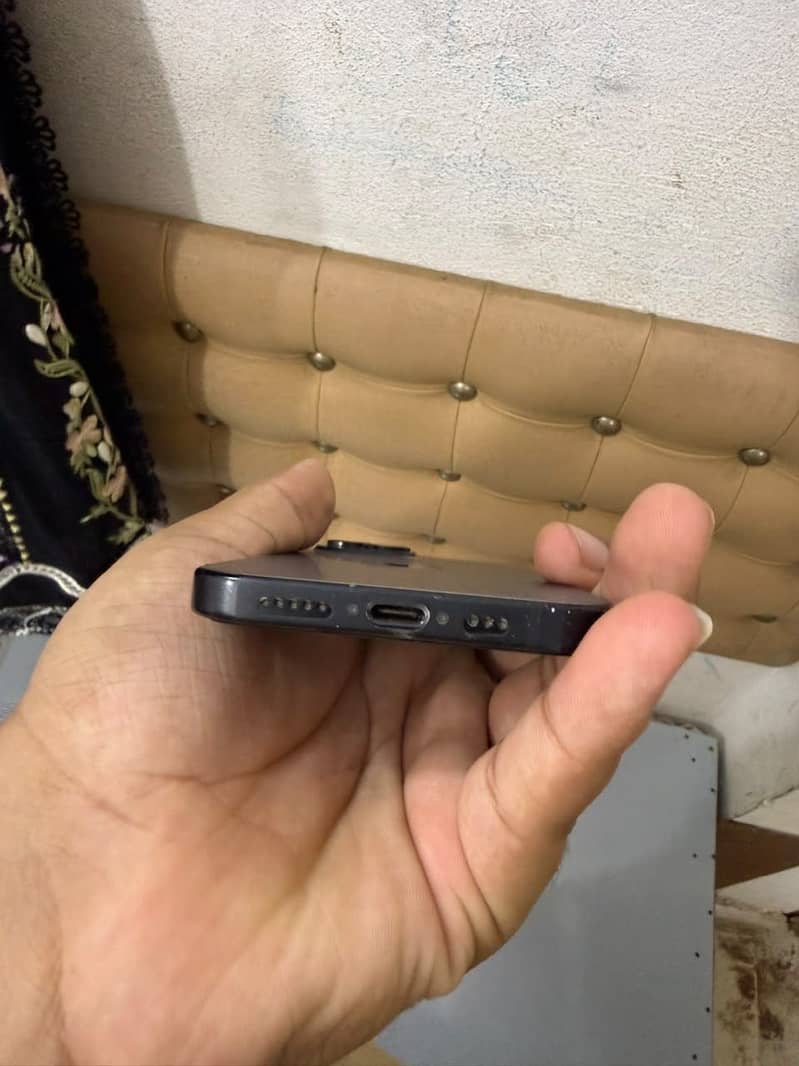 Apple iPhone 15 1