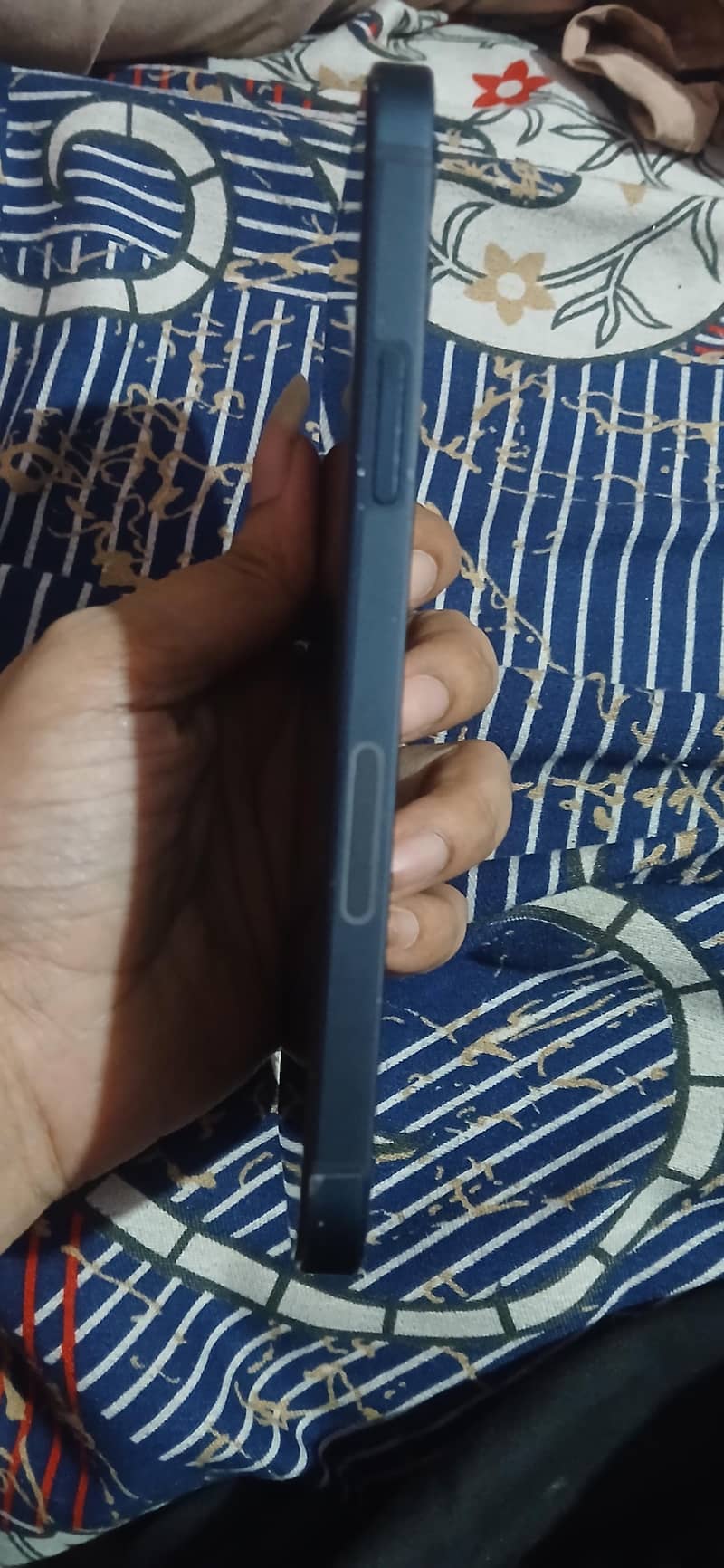 Apple iPhone 12 3