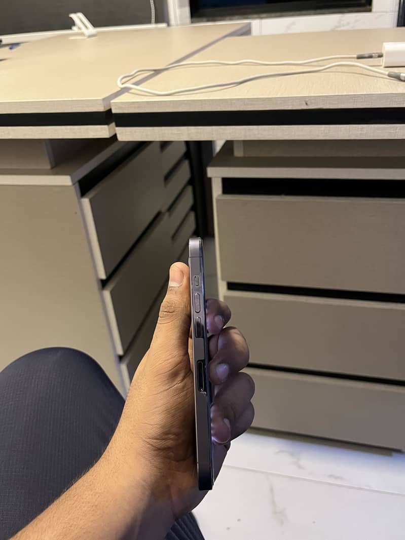 Apple iPhone 14 Pro 1