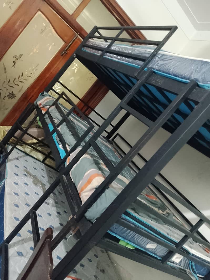 bed iron set 1