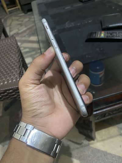 Apple iPhone 6